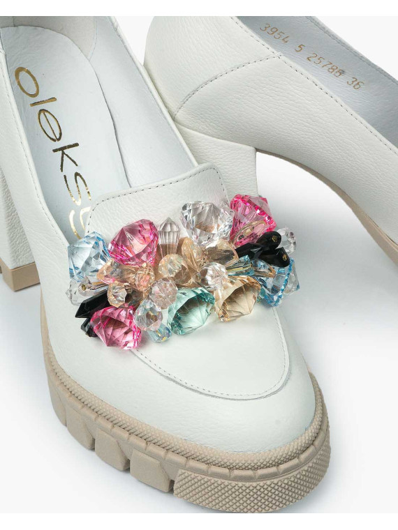 Białe półbuty damskie skórzane