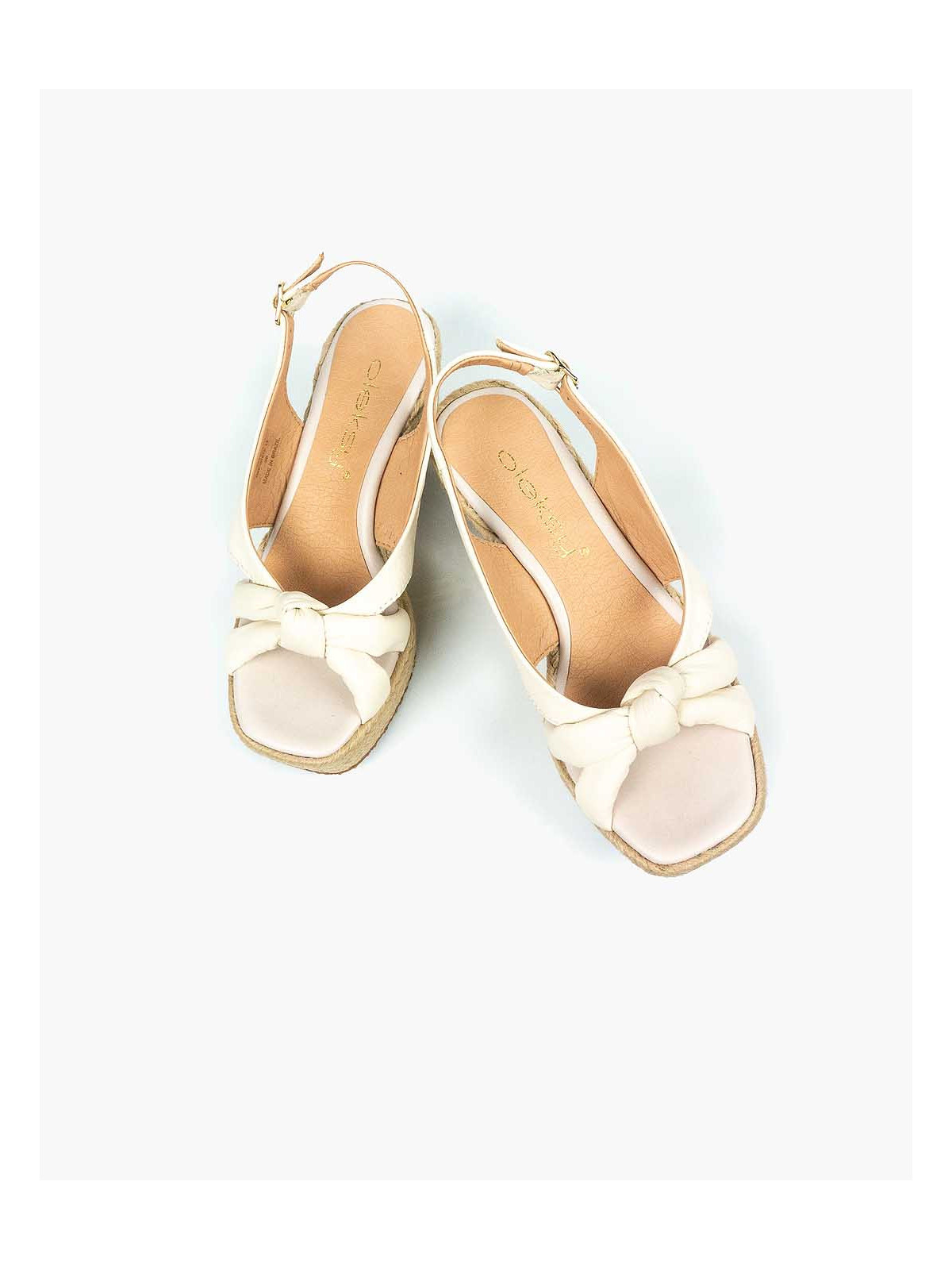 Kremowe sandały damskie skórzane