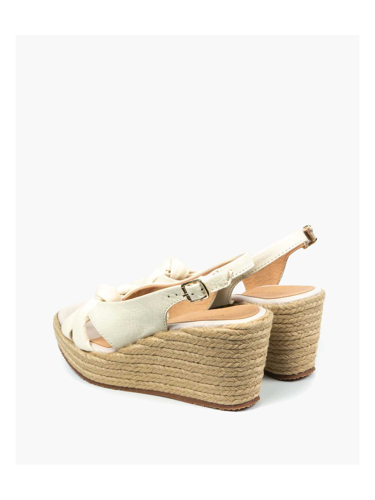 Kremowe sandały damskie skórzane