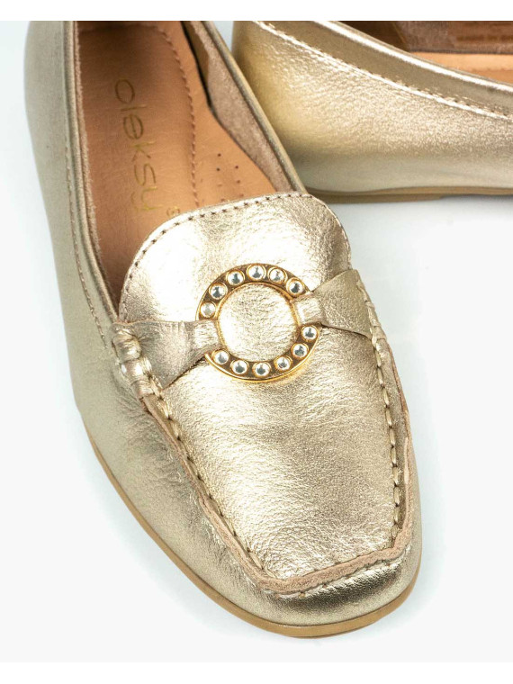 Złote mokasyny damskie skórzane