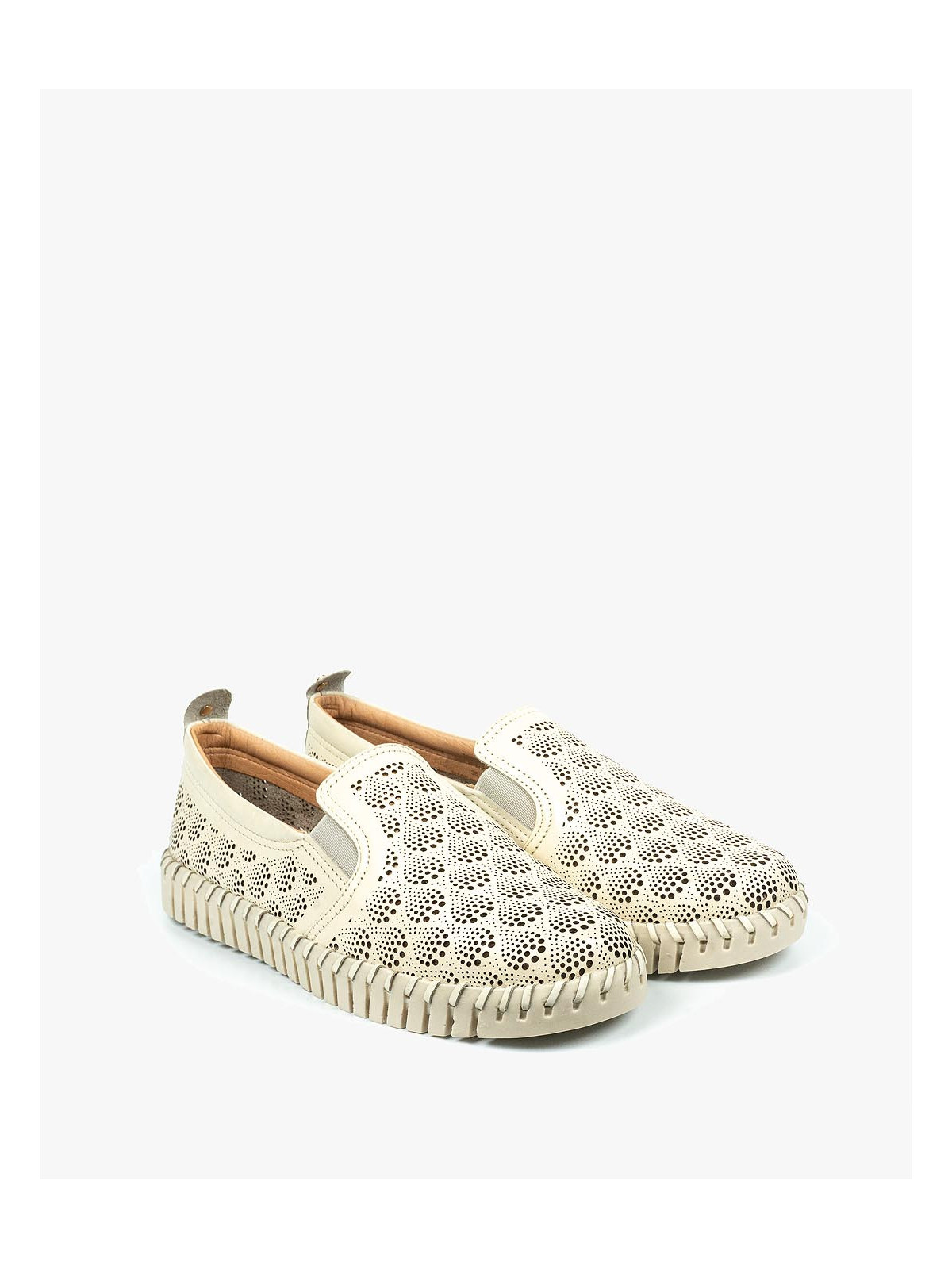 Kremowe półbuty damskie skórzane