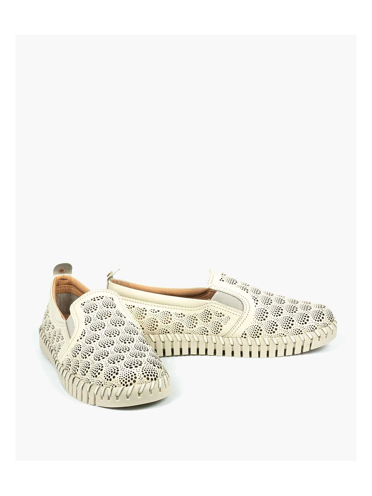 Kremowe półbuty damskie skórzane