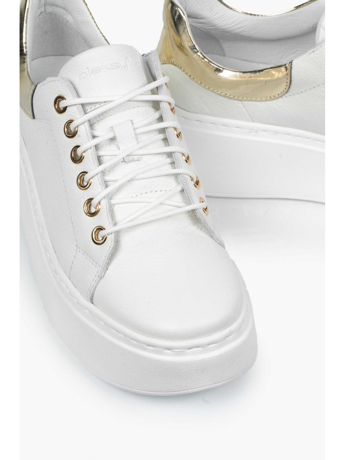 Białe trampki damskie skórzane