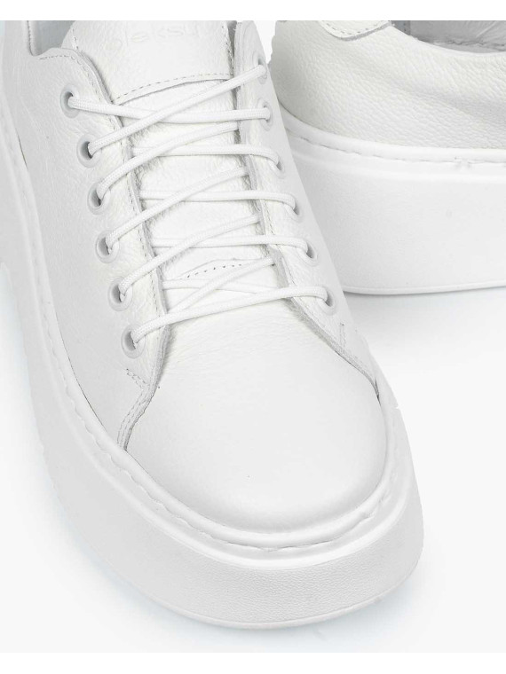 Białe trampki damskie skórzane