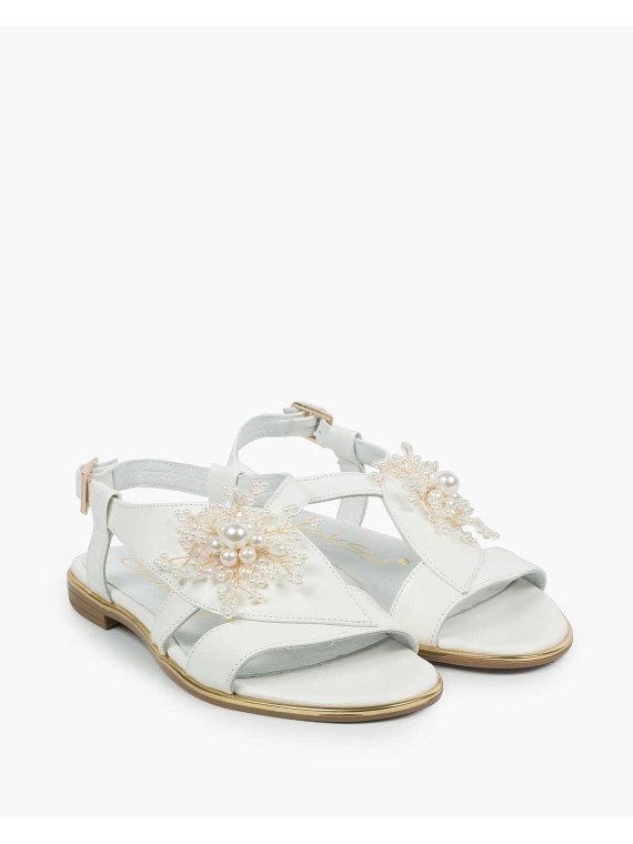 Białe sandały damskie skórzane