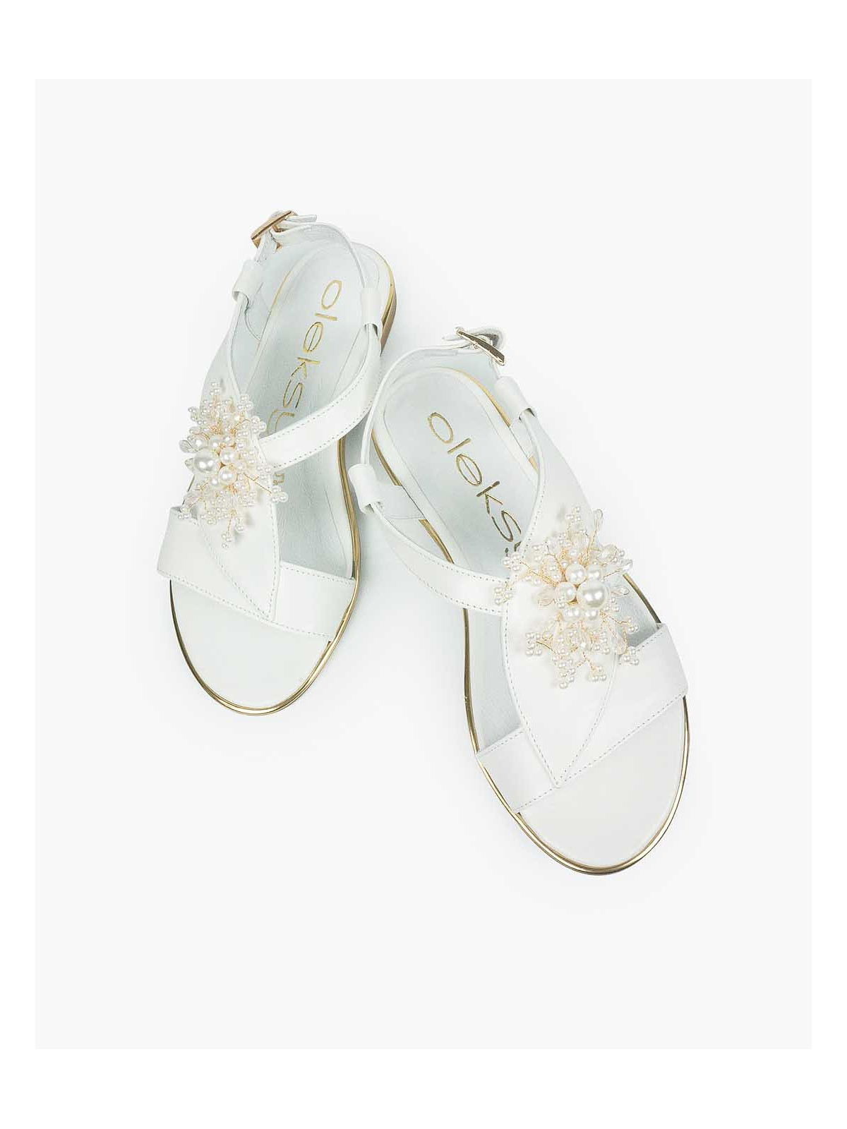 Białe sandały damskie skórzane