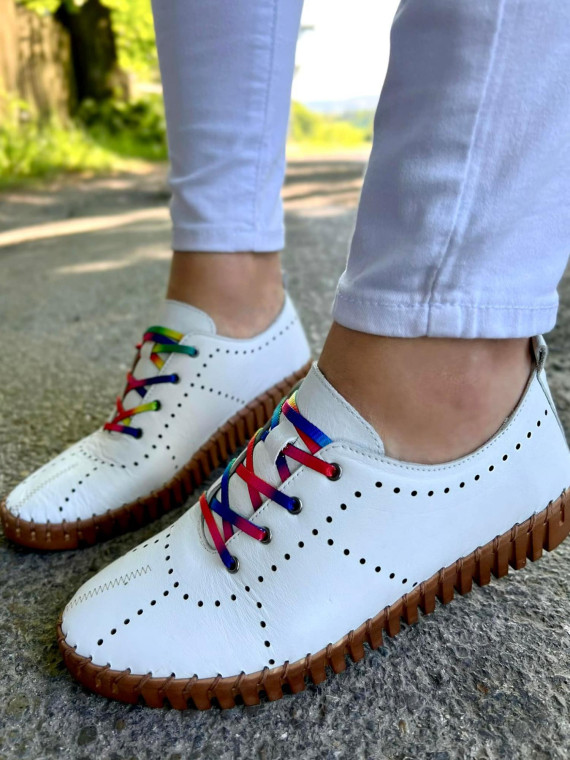 Białe trampki damskie skórzane