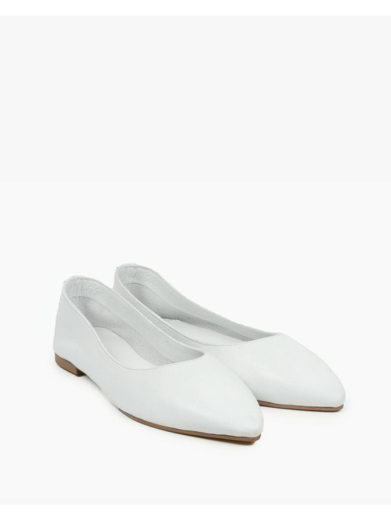 Białe baleriny damskie skórzane