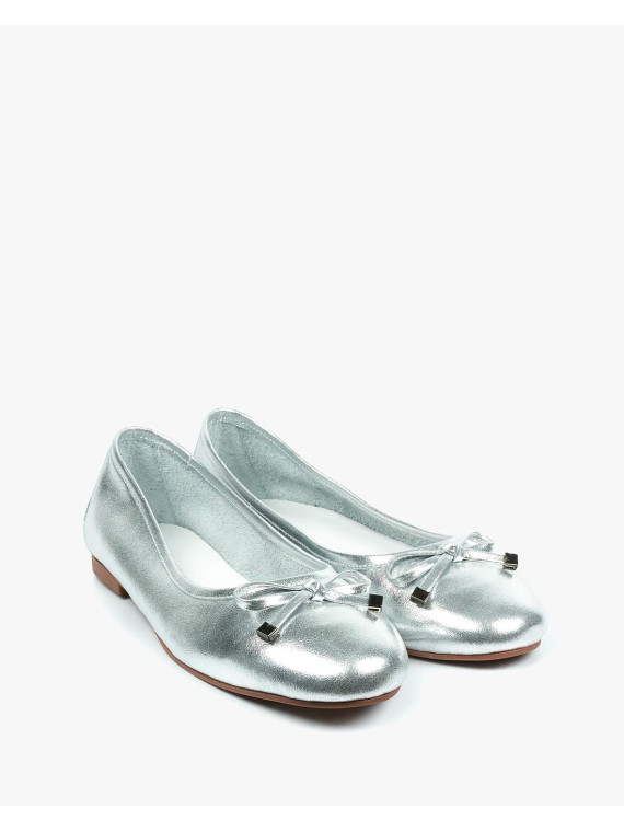 Srebrne baleriny damskie skórzane