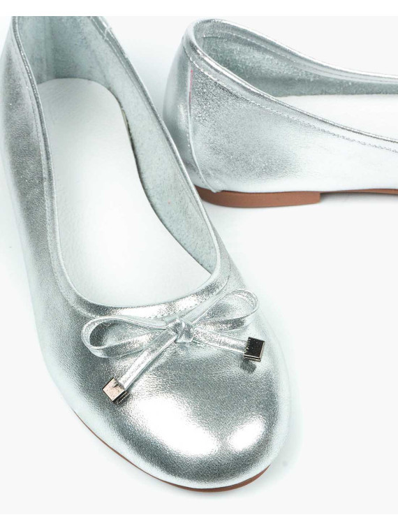 Srebrne baleriny damskie skórzane