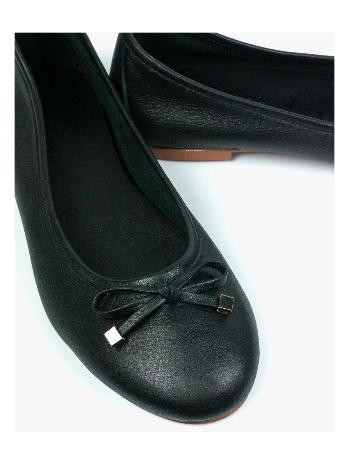 Czarne baleriny damskie skórzane