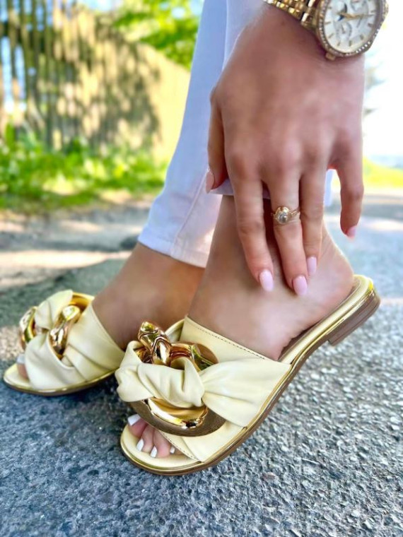 Żółte klapki damskie skórzane