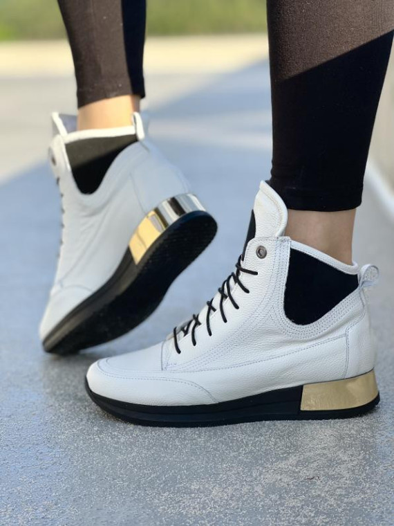 Białe adidasy damskie skórzane