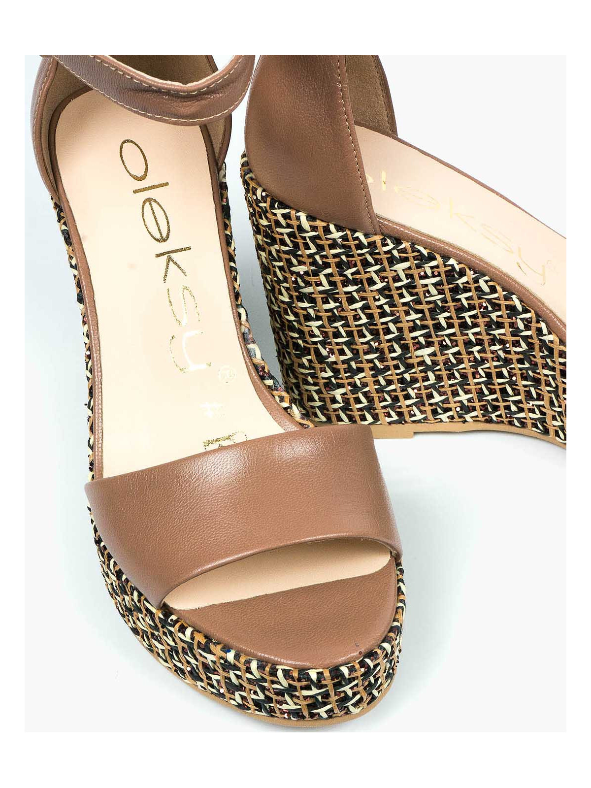 Brązowe sandały damskie skórzane