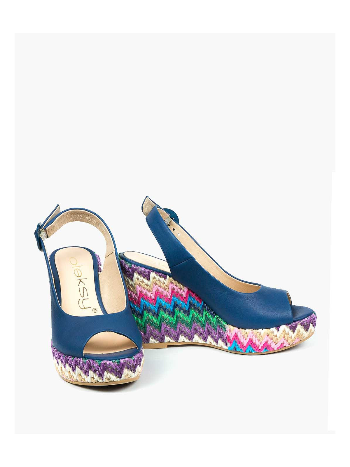 Granatowe sandały damskie skórzane