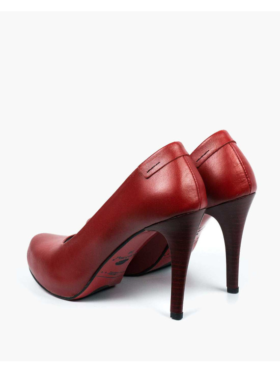 Czerwone szpilki damskie skórzane