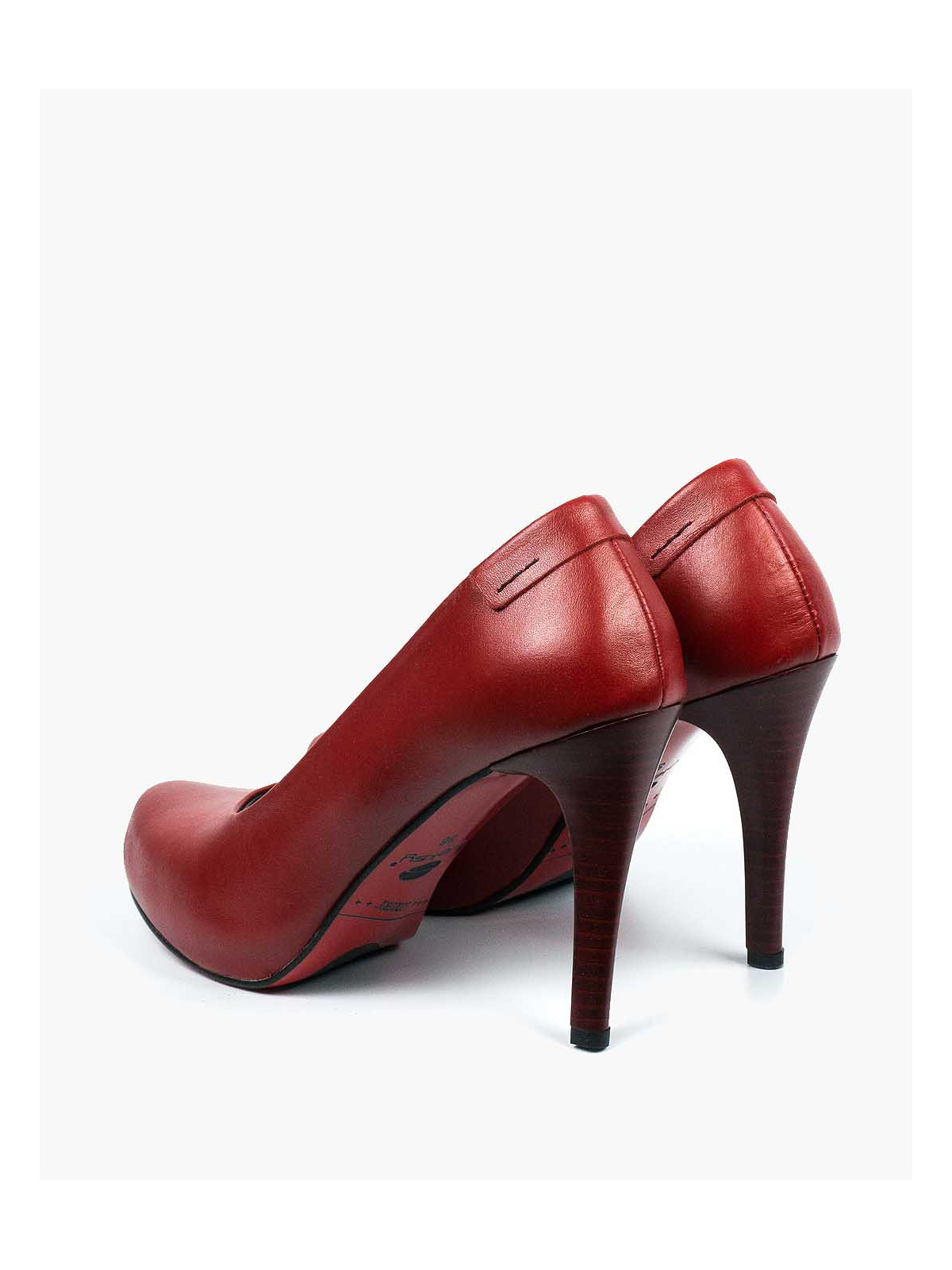 Czerwone szpilki damskie skórzane