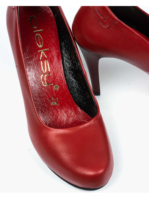 Czerwone szpilki damskie skórzane
