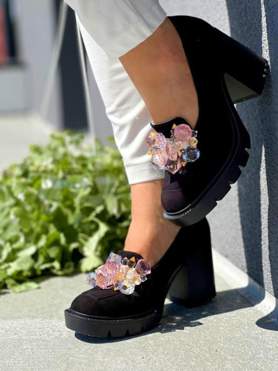 Czarne półbuty damskie skorzane