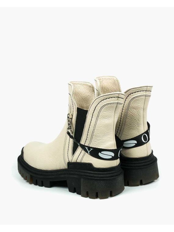 Beżowe trapery damskie skórzane