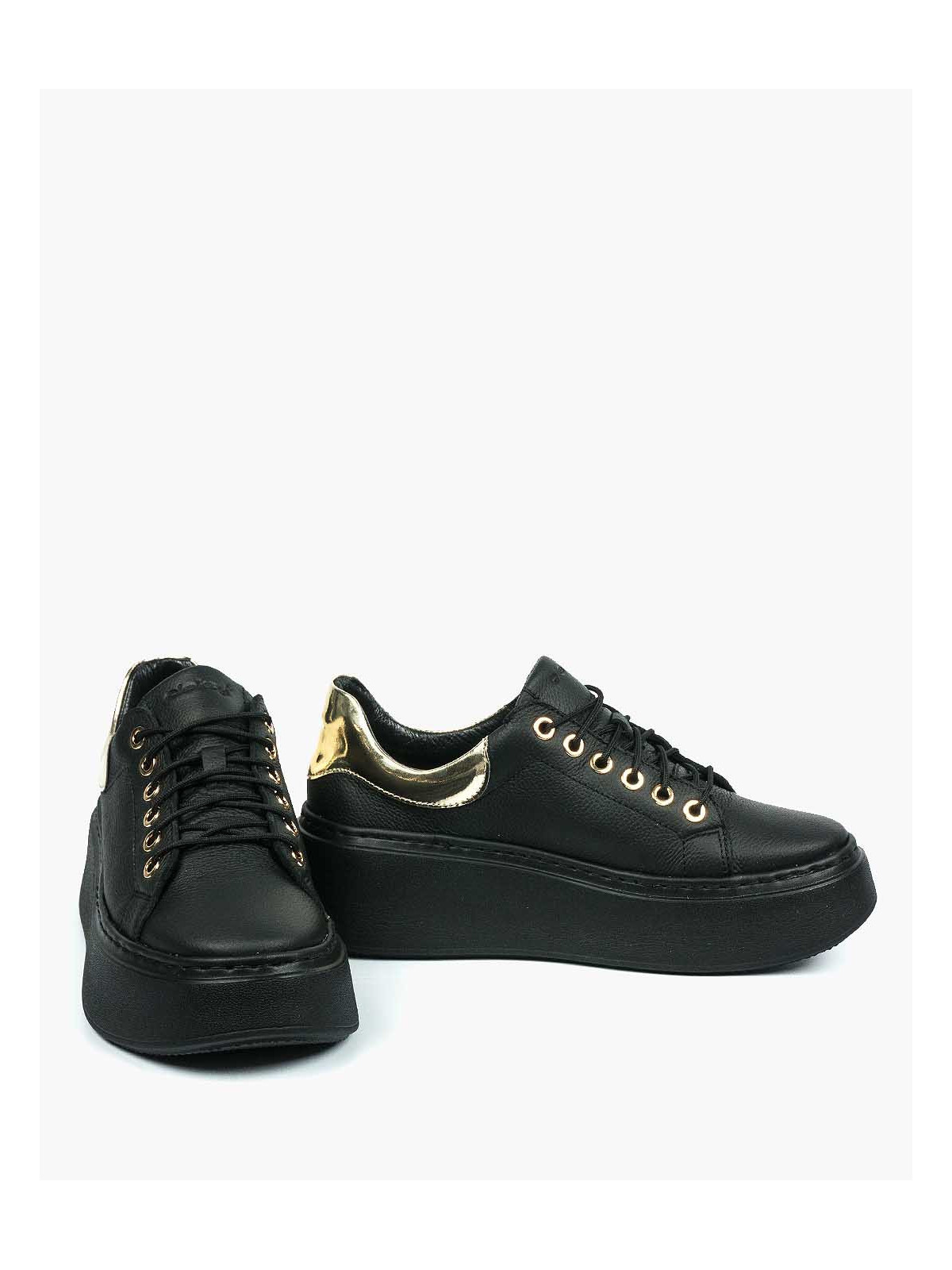 Czarne trampki damskie skórzane