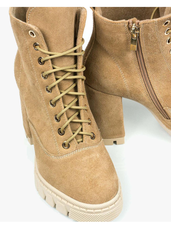 Beżowe botki damskie skórzane