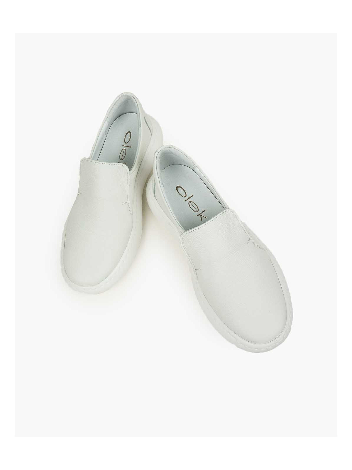 Białe półbuty damskie skórzane