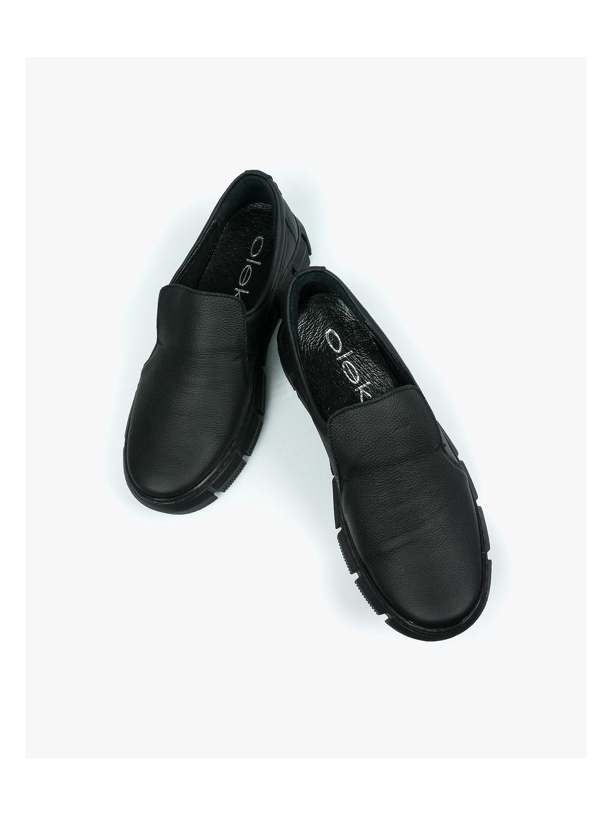 Czarne półbuty damskie skorzane