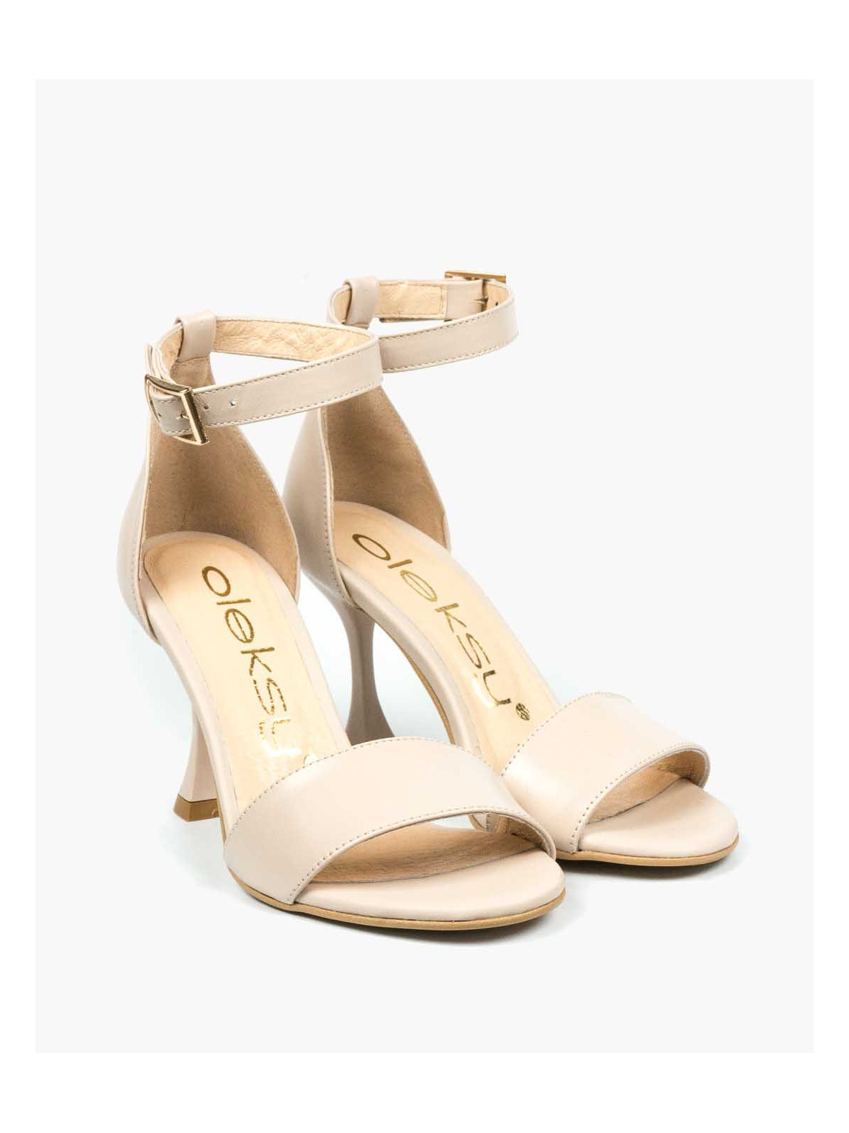 Beżowe sandały damskie skórzane