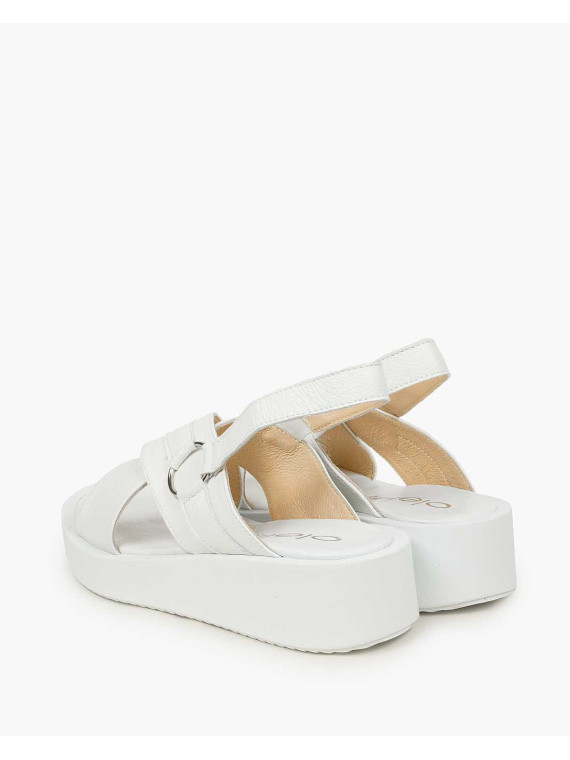 Białe sandały damskie skórzane