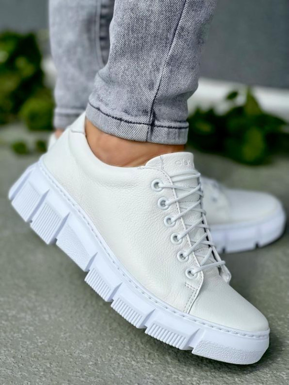 Białe trampki damskie skórzane
