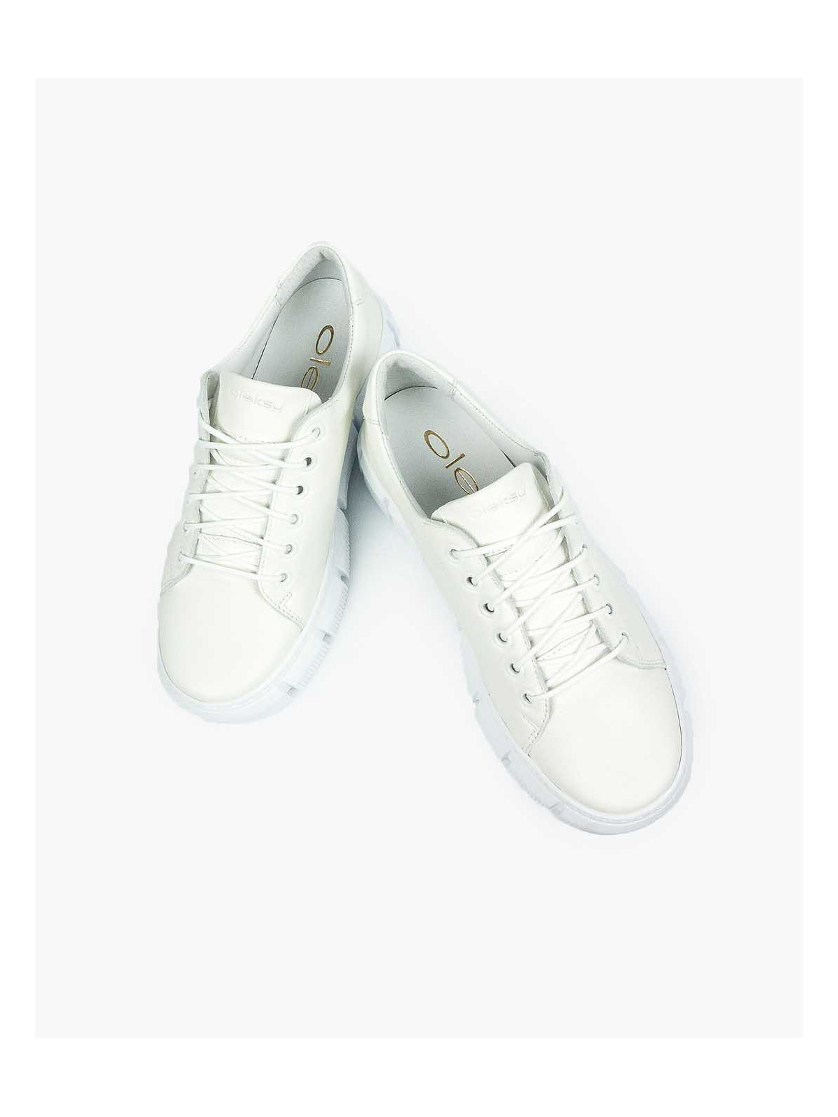 Białe trampki damskie skórzane