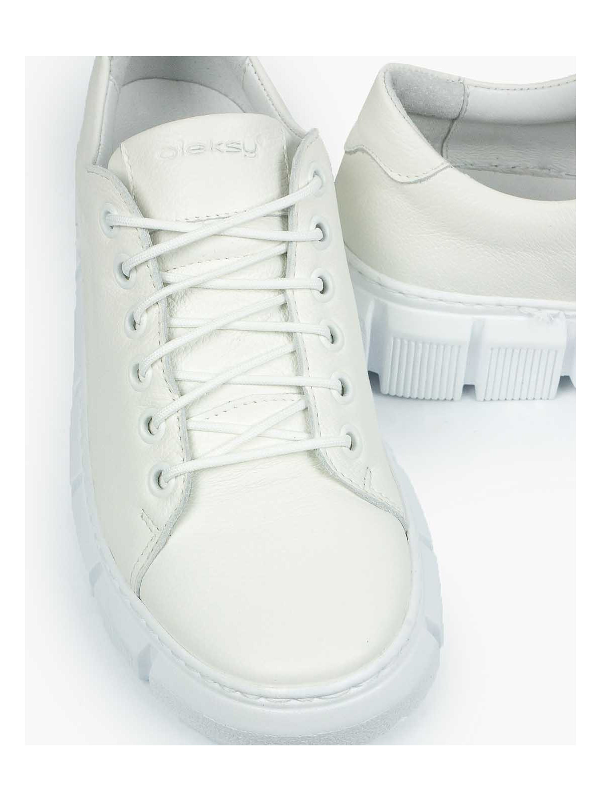 Białe trampki damskie skórzane