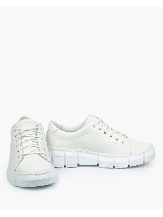 Białe trampki damskie skórzane