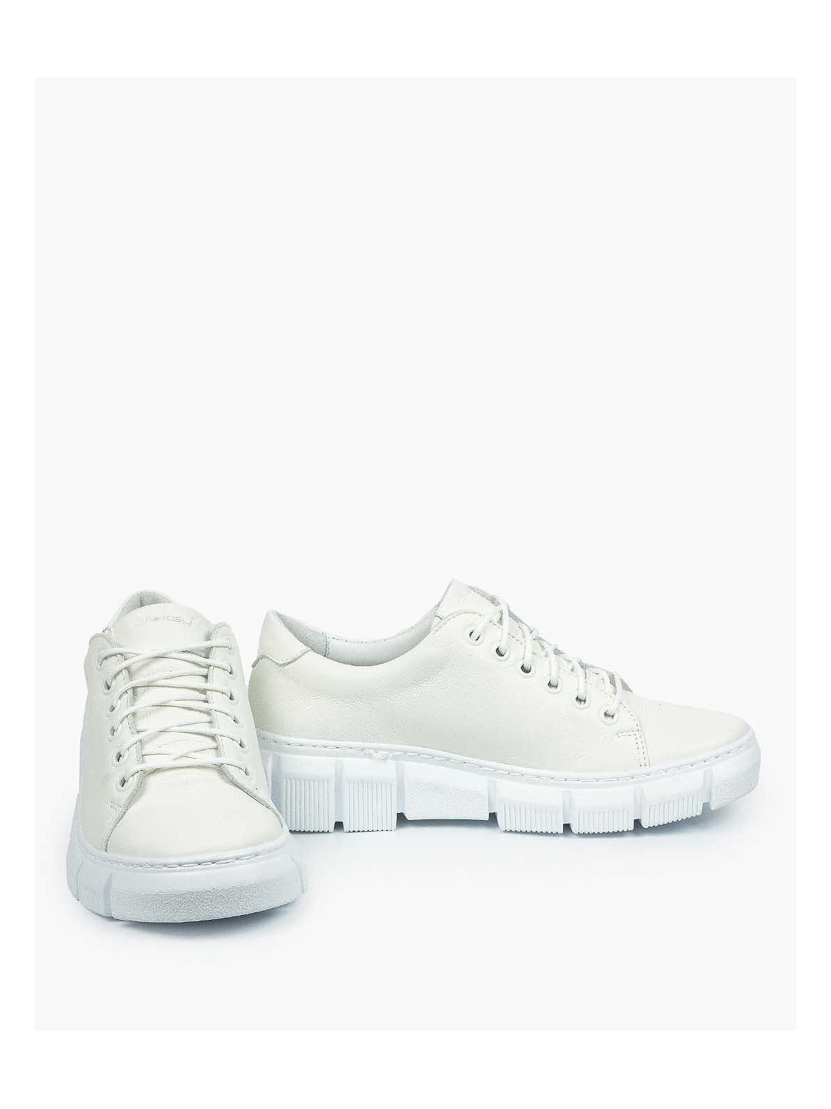 Białe trampki damskie skórzane