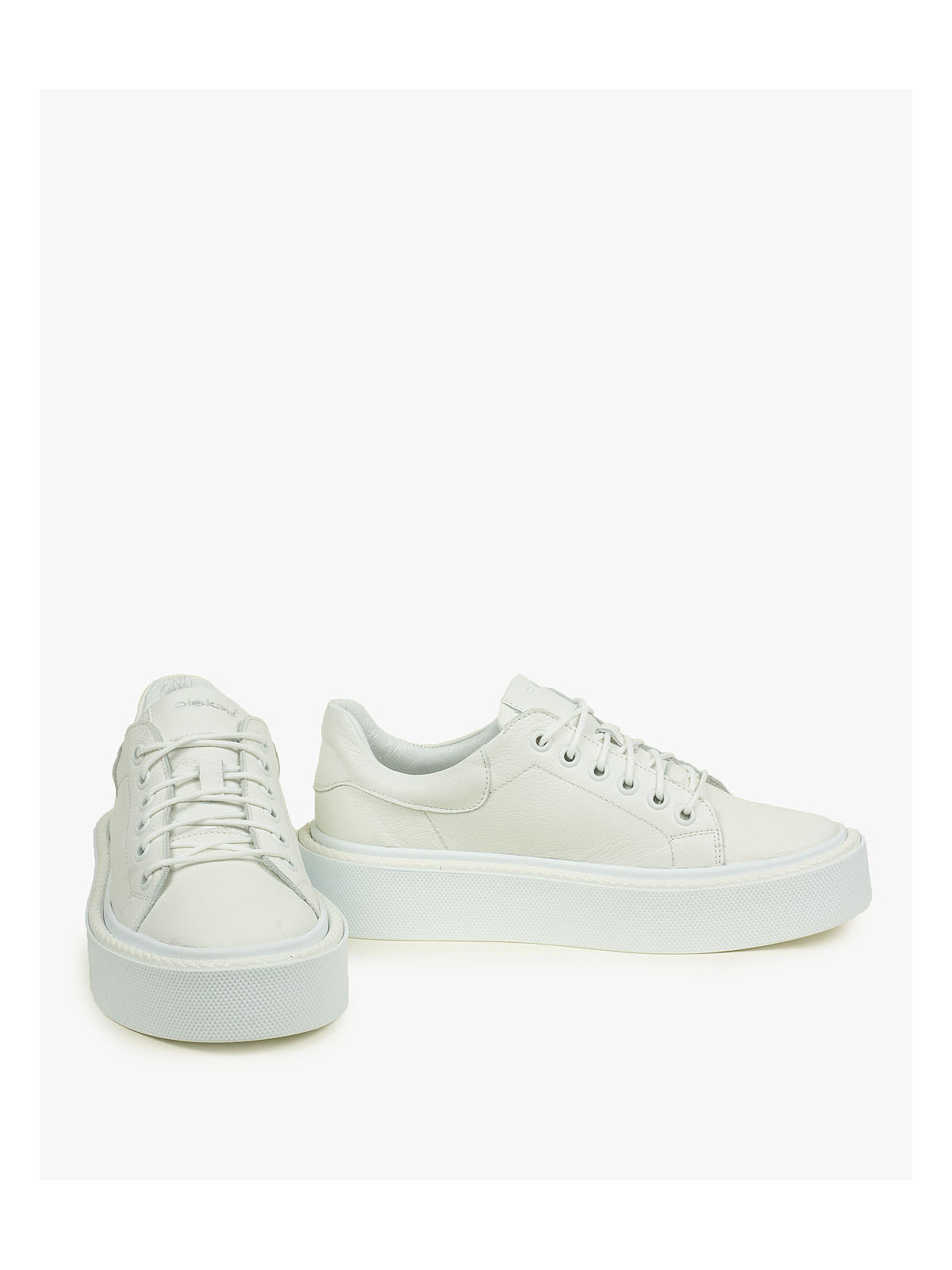 Białe trampki damskie skórzane