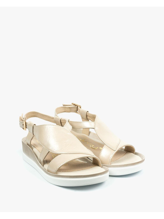 Beżowe sandały damskie skórzane