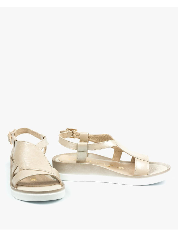 Beżowe sandały damskie skórzane