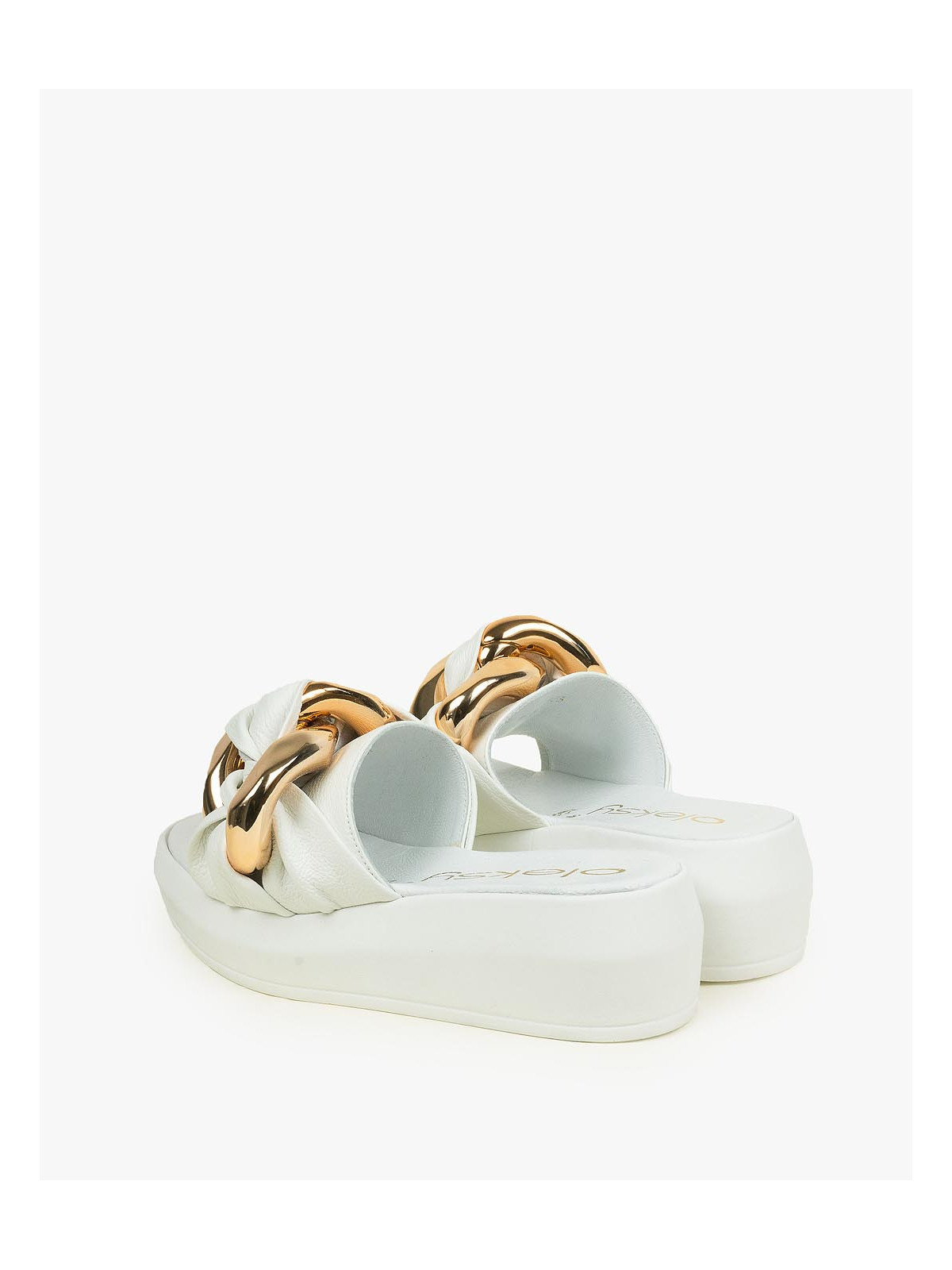 Białe klapki damskie skórzane