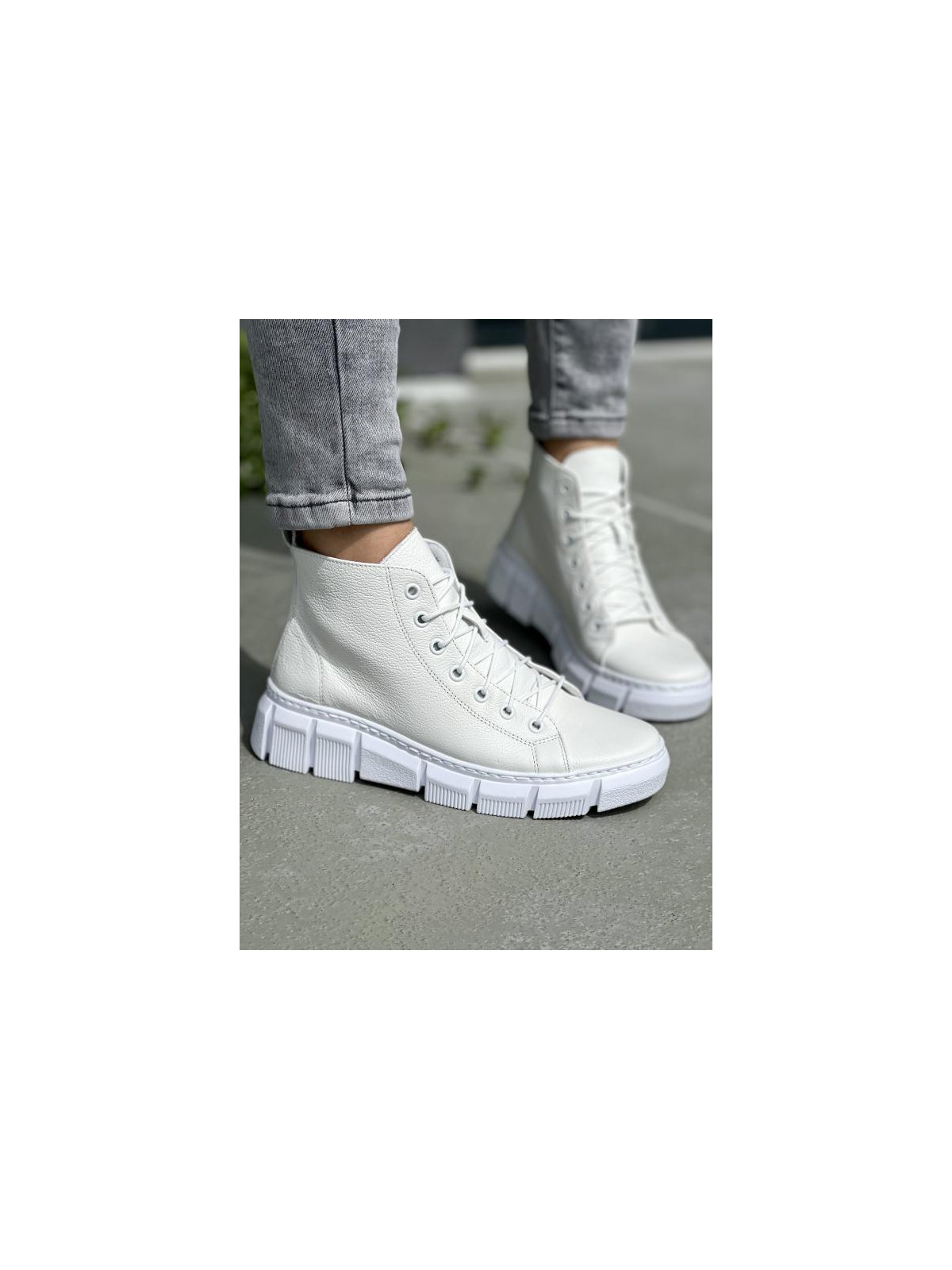 Białe trampki damskie skórzane