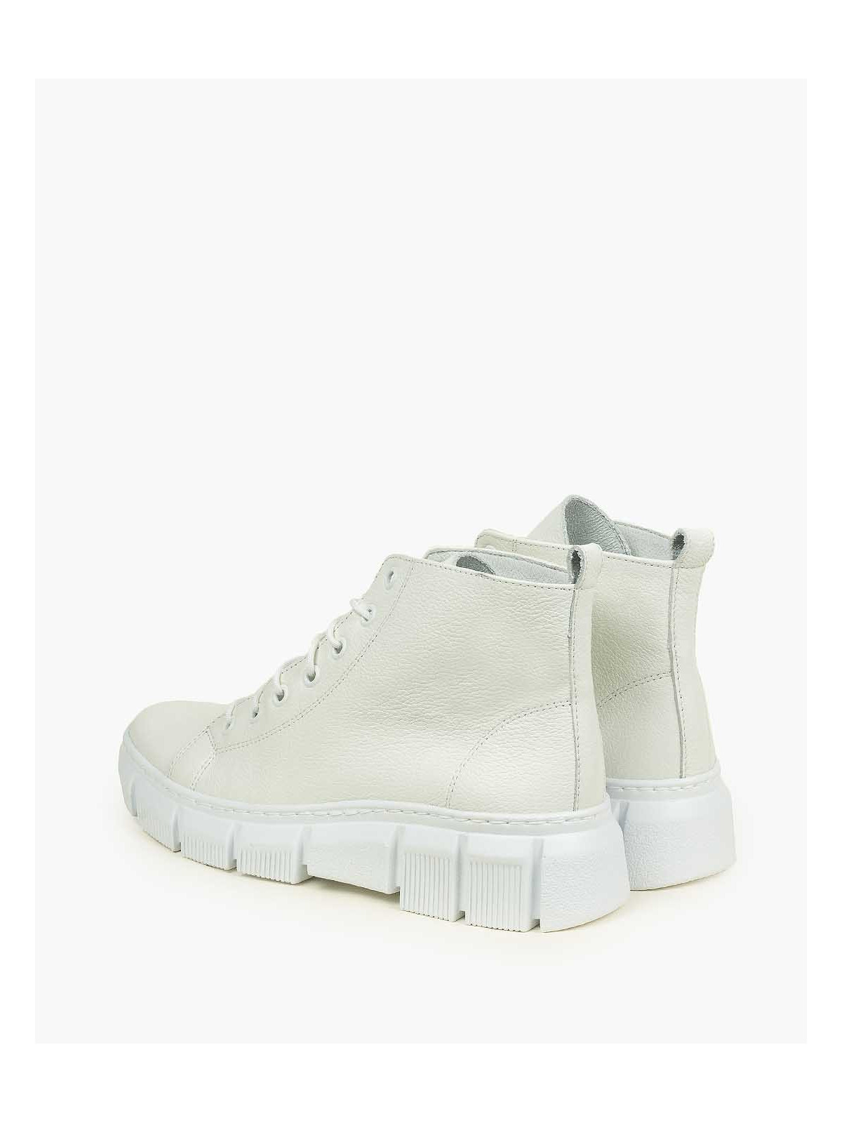 Białe trampki damskie skórzane