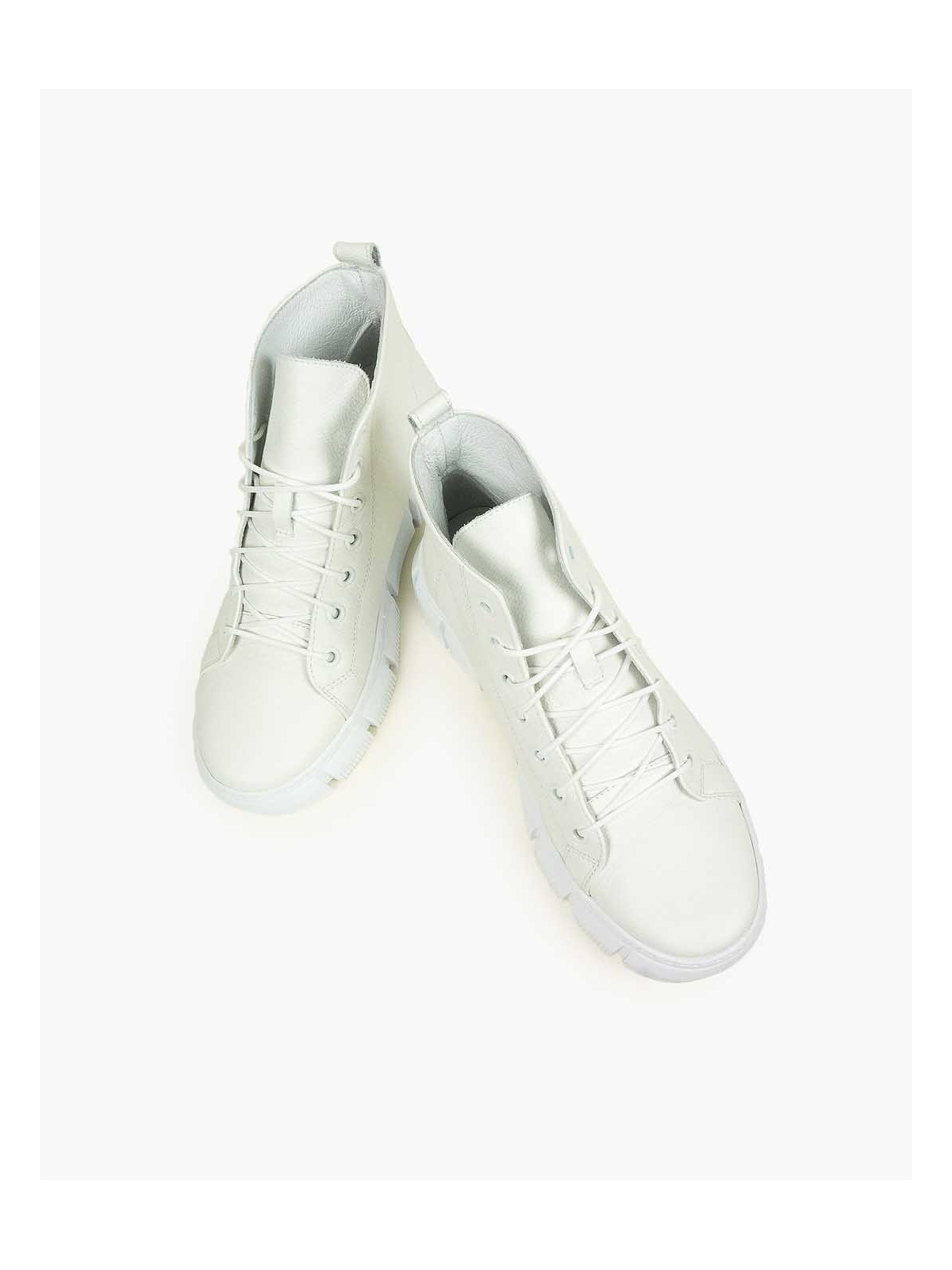 Białe trampki damskie skórzane