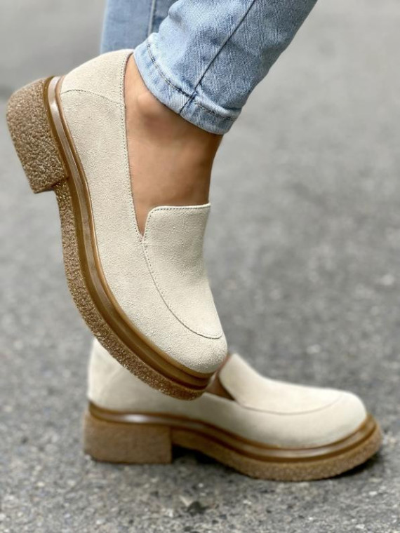 Beżowe mokasyny damskie skórzane