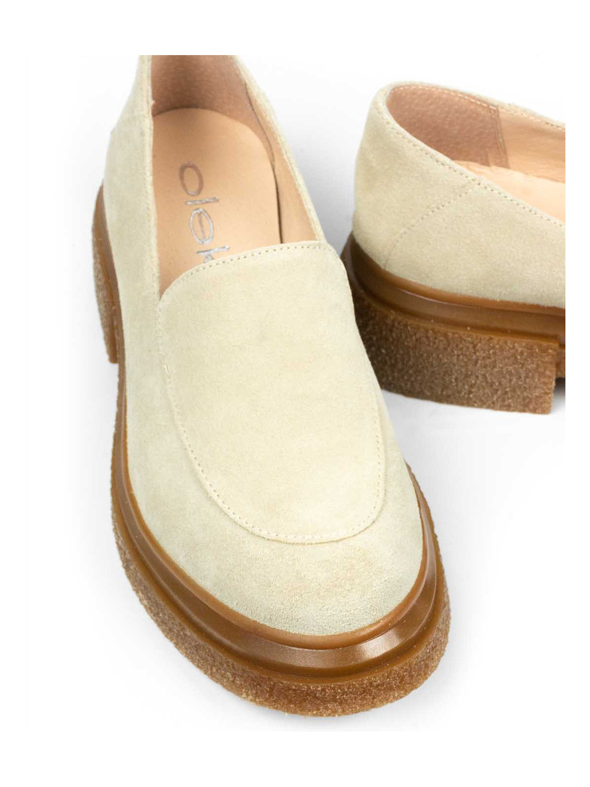 Beżowe mokasyny damskie skórzane