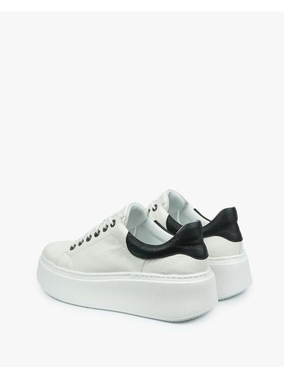 Białe trampki damskie skórzane