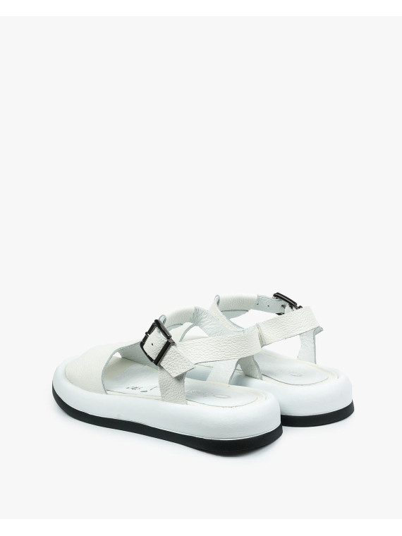 Białe sandały damskie skórzane