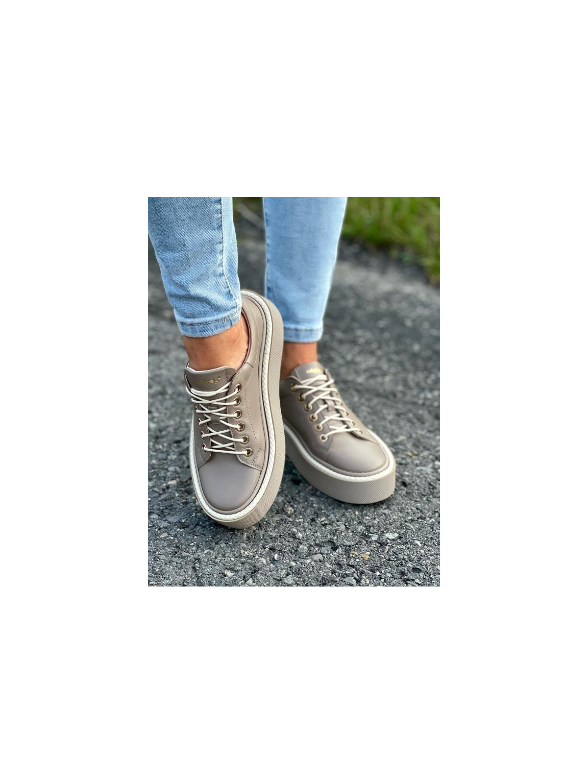 Brązowe trampki damskie skórzane