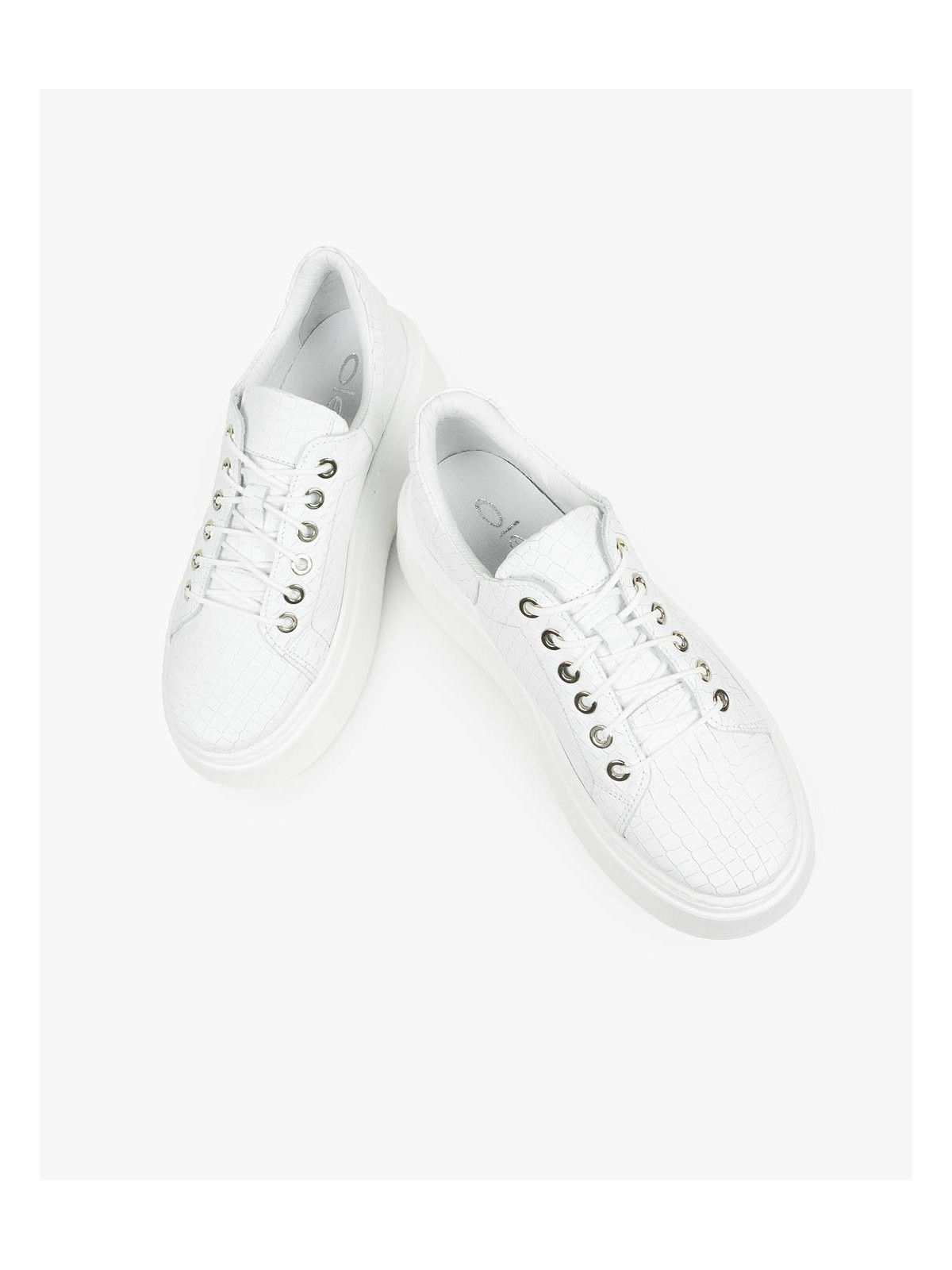 Białe trampki damskie skórzane