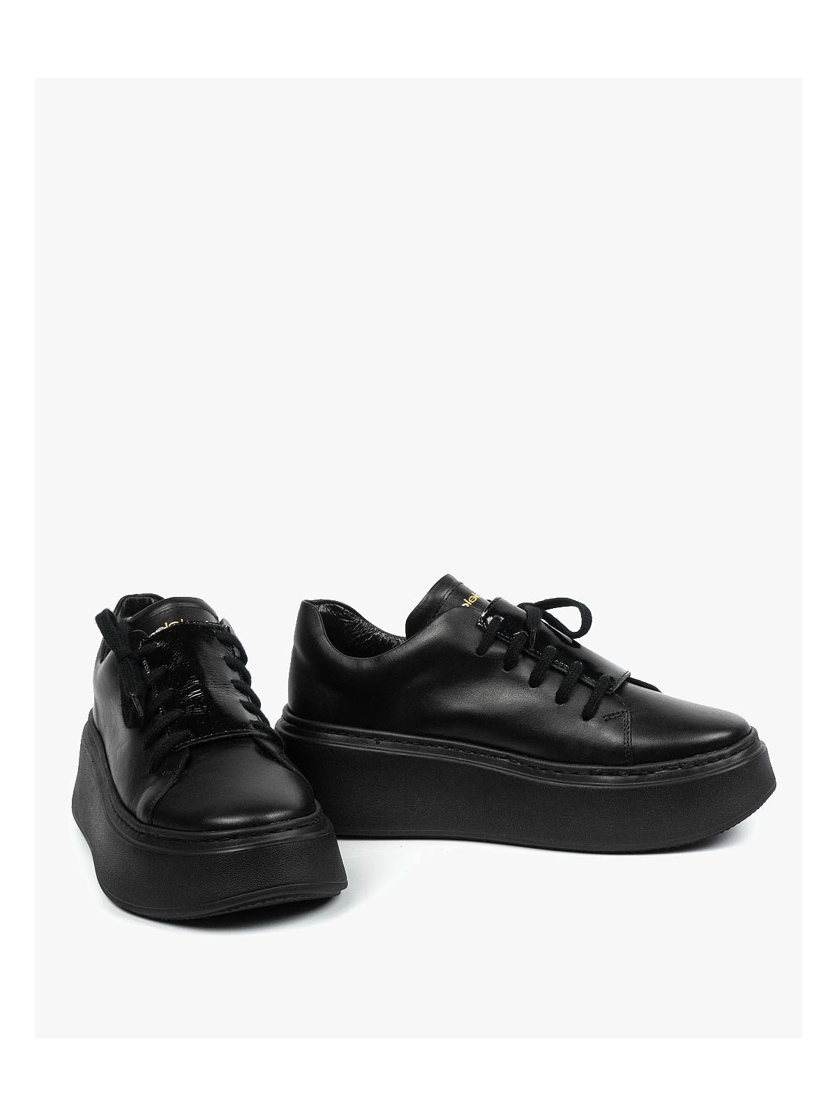 Czarne trampki damskie skórzane