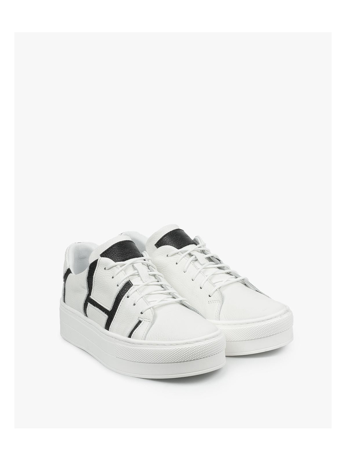 Białe trampki damskie skórzane